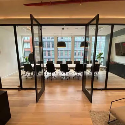 भारी शुल्क एल्यूमीनियम फ्रेम स्विंग डोर थर्मल ब्रेक आसान रखरखाव