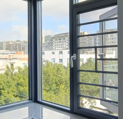 अनुकूलन योग्य 1.2 मिमी एल्यूमीनियम कैसमेंट स्विंग विंडो आधुनिक डिजाइन