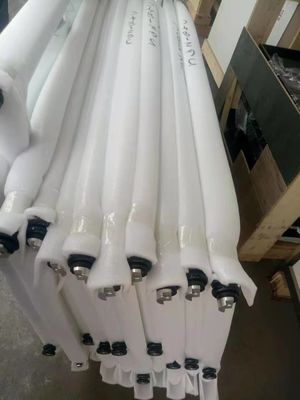 पतली फ्रेम एल्यूमीनियम दो गुना दरवाजे टेम्पर्ड सुरक्षा टुकड़े टुकड़े कांच के साथ