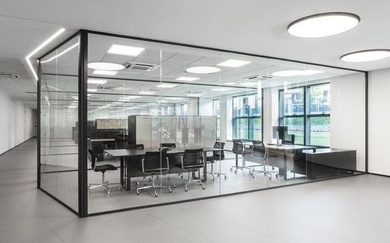 आधुनिक डिजाइन कांच विभाजन दीवार ध्वनिरोधी वाणिज्यिक कांच विभाजन