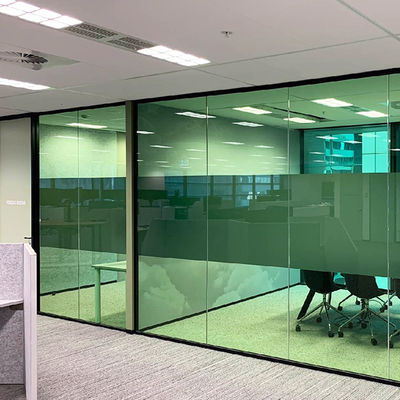वाणिज्यिक फ्रेम रहित ग्लास कार्यालय की दीवारें अनुकूलन योग्य रंगीन ग्लास