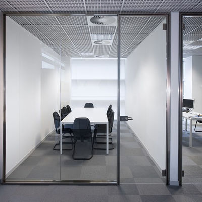 गोपनीयता संरक्षण वाणिज्यिक ग्लास विभाजन आधुनिक डिजाइन के साथ अनुकूलन योग्य