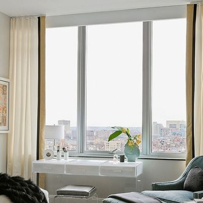 50 साल के जीवनकाल के लिए एल्यूमीनियम मिश्र धातु फ्रेम और इंसुलेटेड ग्लास के साथ डबल ग्लेज्ड स्लाइडिंग विंडो