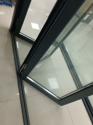 मजबूत स्टैकेबल एल्यूमीनियम तह दरवाजा आधुनिक डिजाइन एल्यूमीनियम ग्रे द्विगुट दरवाजे